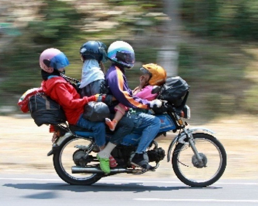 pengedara%20motor3