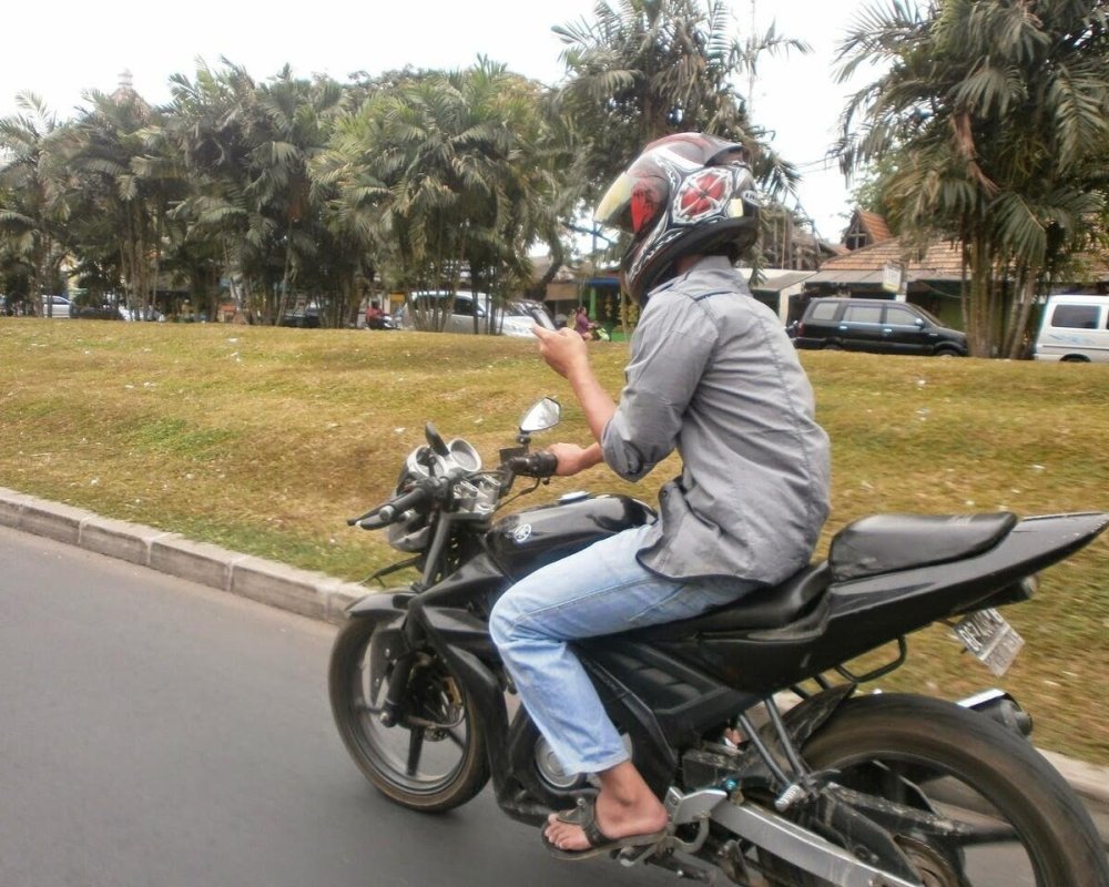 pengedara%20motor81